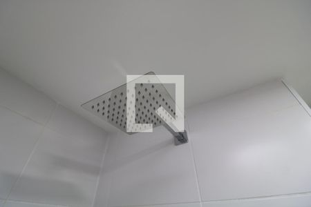 Banheiro  de apartamento à venda com 1 quarto, 26m² em Jardim Independência, São Paulo