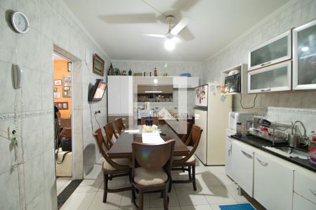 Casa à venda com 68m², 4 quartos e 3 vagasCozinha1