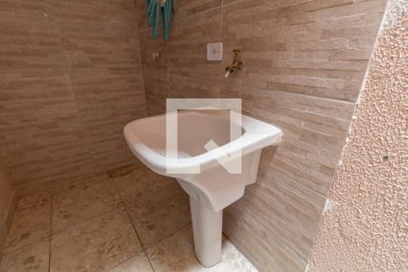 Casa de condomínio para alugar com 65m², 2 quartos e 1 vagaÁrea de Serviço