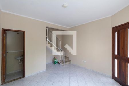 Sala de casa de condomínio para alugar com 3 quartos, 90m² em Vila Robertina, São Paulo