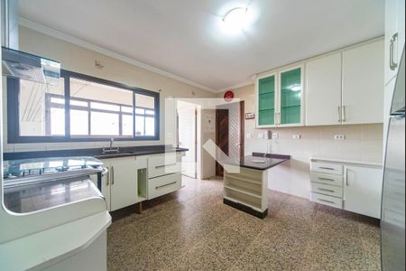 Apartamento para alugar com 182m², 3 quartos e 3 vagasCozinha 