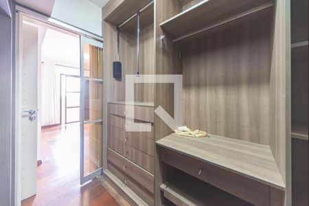 Apartamento para alugar com 182m², 3 quartos e 3 vagasCloset do Quarto 3