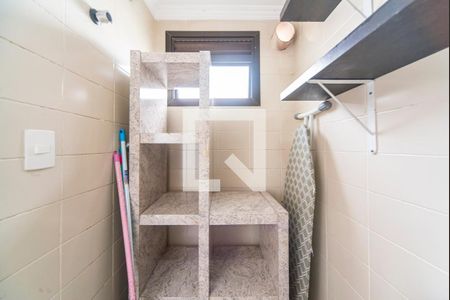 Apartamento para alugar com 182m², 3 quartos e 3 vagasBanheiro de serviço