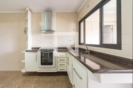 Apartamento para alugar com 182m², 3 quartos e 3 vagasCozinha 