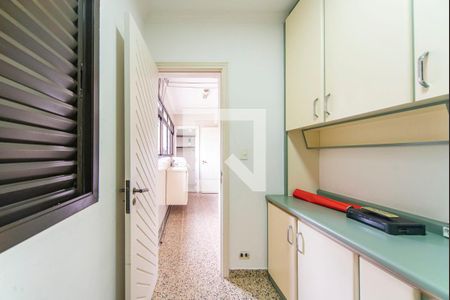 Apartamento para alugar com 182m², 3 quartos e 3 vagasQuarto de Serviço