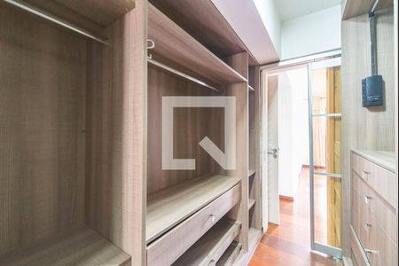 Apartamento para alugar com 182m², 3 quartos e 3 vagasCloset do Quarto 3