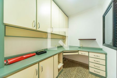 Apartamento para alugar com 182m², 3 quartos e 3 vagasQuarto de Serviço