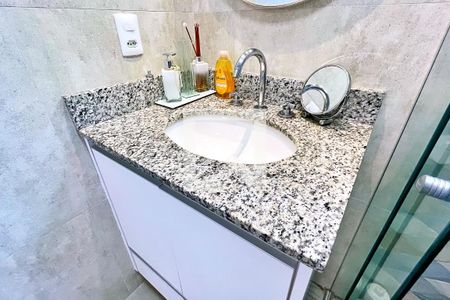 Apartamento à venda com 122m², 3 quartos e 2 vagasBanheiro da Suíte 2