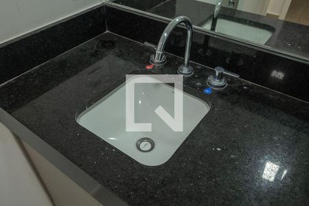 Apartamento para alugar com 55m², 2 quartos e sem vagaBanheiro
