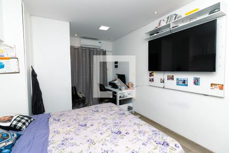 Suíte 1 de casa para alugar com 3 quartos, 220m² em Vila Guilhermina, São Paulo