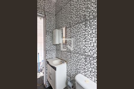 Banheiro de casa para alugar com 1 quarto, 30m² em Jordanópolis, São Bernardo do Campo