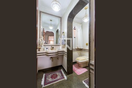 Apartamento à venda com 340m², 5 quartos e 4 vagas Apartamento à venda com 340m², 5 quartos e 4 vagasLavabo