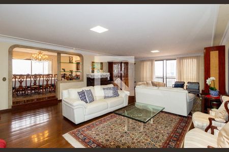 Apartamento à venda com 340m², 5 quartos e 4 vagas Apartamento à venda com 340m², 5 quartos e 4 vagasSala de Estar