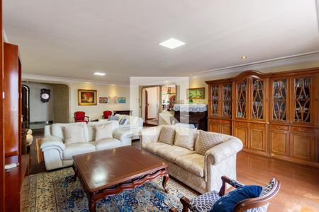 Apartamento à venda com 340m², 5 quartos e 4 vagas Apartamento à venda com 340m², 5 quartos e 4 vagasSala de Estar