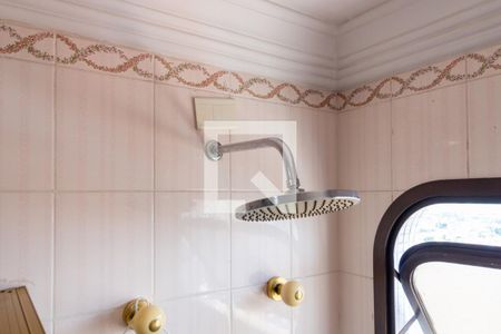 Apartamento à venda com 340m², 5 quartos e 4 vagas Apartamento à venda com 340m², 5 quartos e 4 vagasDetalhe Banheiro - Suíte 3