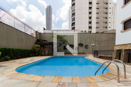 Apartamento à venda com 340m², 5 quartos e 4 vagas Apartamento à venda com 340m², 5 quartos e 4 vagasPiscina