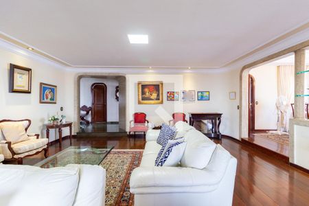 Apartamento à venda com 340m², 5 quartos e 4 vagas Apartamento à venda com 340m², 5 quartos e 4 vagasSala de Estar
