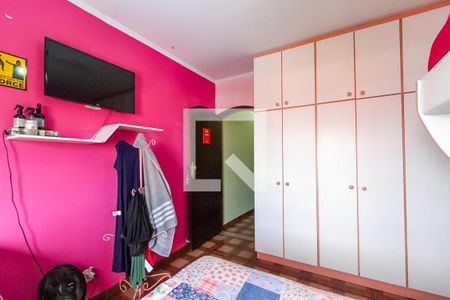 Casa à venda com 214m², 3 quartos e 2 vagas Casa à venda com 214m², 3 quartos e 2 vagasQuarto 1