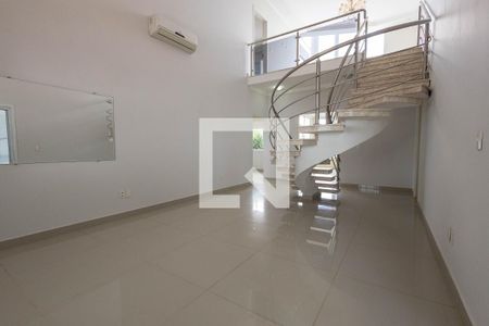 Sala  de casa de condomínio para alugar com 5 quartos, 371m² em Jardim dos Lagos, Indaiatuba