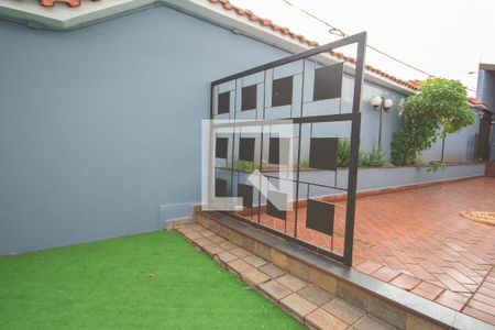 Vista da Sala de casa para alugar com 6 quartos, 300m² em Jardim Antartica, Ribeirão Preto