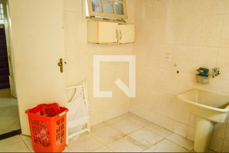 Casa de condomínio à venda com 189m², 3 quartos e 1 vagaÁrea de Serviço 