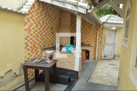 Casa de condomínio à venda com 189m², 3 quartos e 1 vagaChurrasqueira