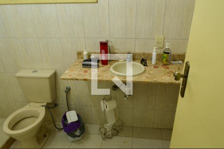 Casa de condomínio à venda com 189m², 3 quartos e 1 vagaBanheiro da Suíte 2