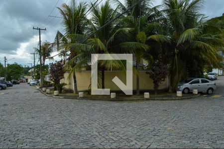 Casa de condomínio à venda com 189m², 3 quartos e 1 vagaFachada 