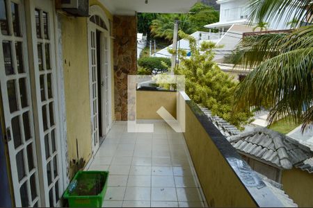 Casa de condomínio à venda com 189m², 3 quartos e 1 vagaVaranda das Suítes 2 e 3 