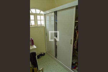 Casa de condomínio à venda com 189m², 3 quartos e 1 vagaCloset da Suíte 1