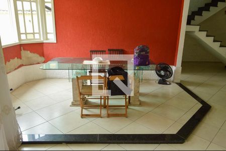 Casa de condomínio à venda com 189m², 3 quartos e 1 vagaSala