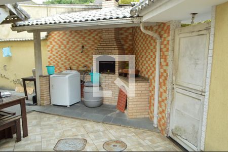 Casa de condomínio à venda com 189m², 3 quartos e 1 vagaChurrasqueira