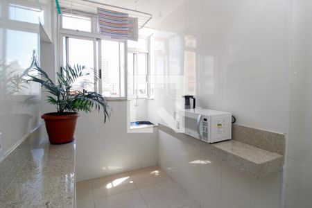 Cozinha de apartamento à venda com 3 quartos, 72m² em Santa Efigênia, Belo Horizonte