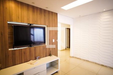 Sala 2 de casa para alugar com 3 quartos, 220m² em Xodó Marize, Belo Horizonte