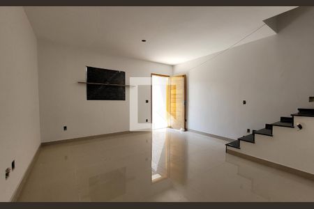 Sala de casa à venda com 2 quartos, 85m² em Jardim Cristiane, Santo André