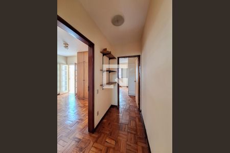 Casa à venda com 269m², 3 quartos e 3 vagasHall quartos