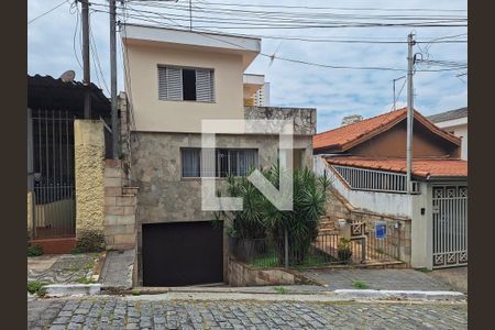 Casa à venda com 269m², 3 quartos e 3 vagasFachada