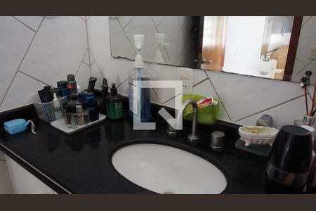 Casa à venda com 223m², 3 quartos e 2 vagasSuíte