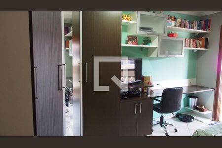 Casa à venda com 223m², 3 quartos e 2 vagasQuarto 2