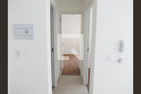Corredor Entrada Quartos de apartamento para alugar com 2 quartos, 37m² em Piqueri, São Paulo
