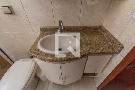 Casa para alugar com 300m², 3 quartos e 4 vagasBanheiro 1