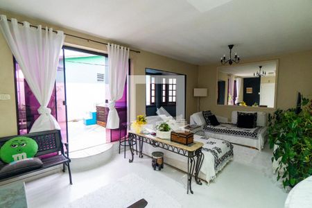 Sala de casa para alugar com 3 quartos, 180m² em Indianópolis, São Paulo