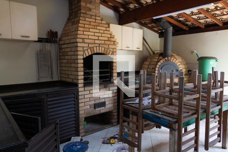 Casa à venda com 188m², 4 quartos e 1 vaga Casa à venda com 188m², 4 quartos e 1 vagaChurrasqueira