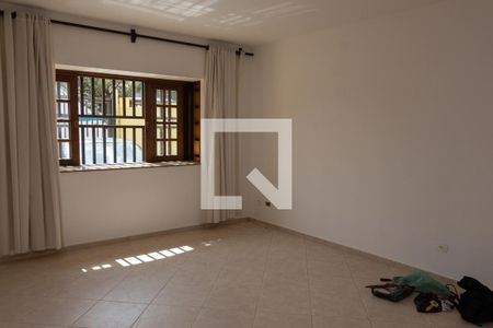 Sala de casa à venda com 4 quartos, 188m² em Ferreira, São Paulo