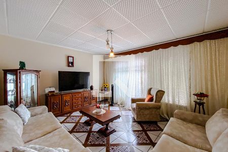 Casa à venda com 170m², 3 quartos e 2 vagasSala