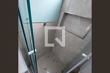 Apartamento para alugar com 45m², 2 quartos e 1 vaga Apartamento para alugar com 45m², 2 quartos e 1 vagaBanheiro