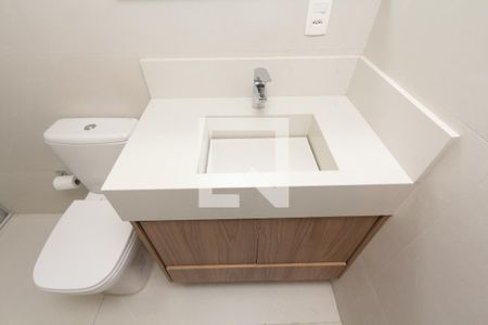 Apartamento para alugar com 68m², 2 quartos e 1 vaga Apartamento para alugar com 68m², 2 quartos e 1 vagaBanheiro da Suíte