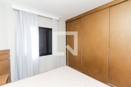 Suíte de apartamento para alugar com 2 quartos, 68m² em Itaim Bibi, São Paulo