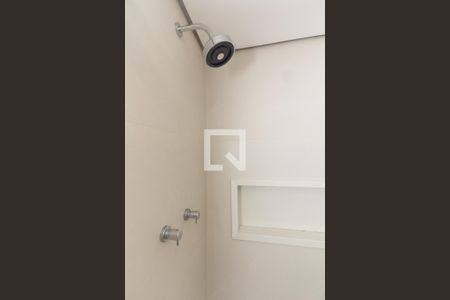Apartamento para alugar com 68m², 2 quartos e 1 vaga Apartamento para alugar com 68m², 2 quartos e 1 vagaBanheiro da Suíte