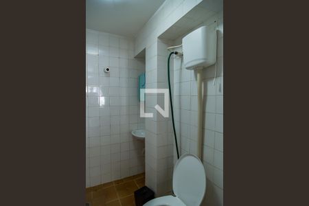 Casa à venda com 158m², 3 quartos e 2 vagasBanheiro da Sala de Serviço